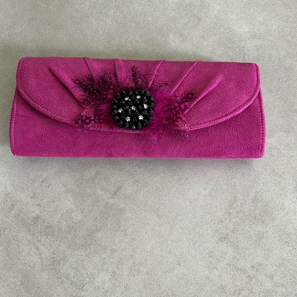 Fuchsia clutch
